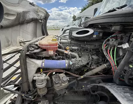 Freightliner Cascadia 2022 Engine 